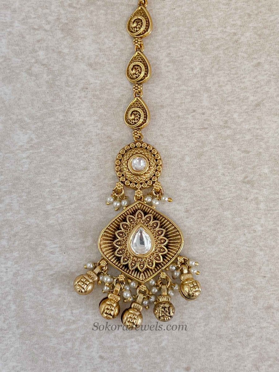 Luxury Kundan Drop Gold Ball Tikka - SOKORA JEWELSLuxury Kundan Drop Gold Ball Tikka