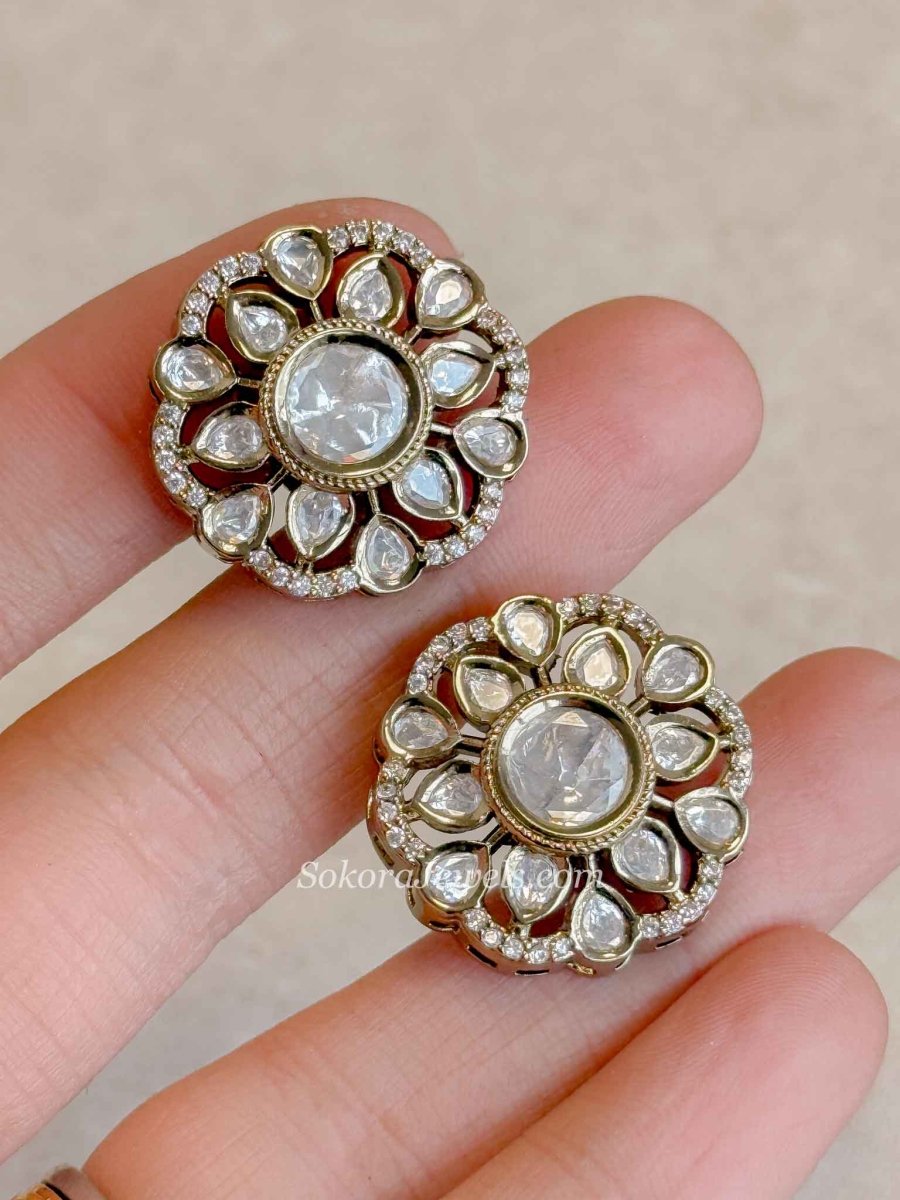 Luxury Moissanite Kundan Floral studs - SOKORA JEWELSLuxury Moissanite Kundan Floral studs