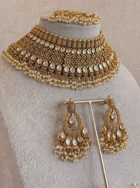 Malar Large Kundan Bridal Choker Set - Gold - SOKORA JEWELSMalar Large Kundan Bridal Choker Set - Gold