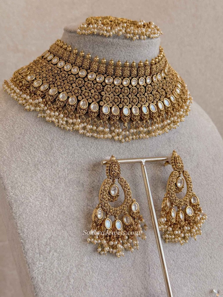Malar Large Kundan Bridal Choker Set - Gold - SOKORA JEWELSMalar Large Kundan Bridal Choker Set - Gold