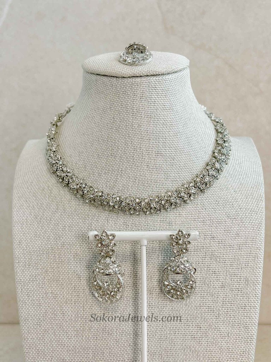 Marie Small Golden Necklace Set - SOKORA JEWELSMarie Small Golden Necklace SetNECKLACE SETS
