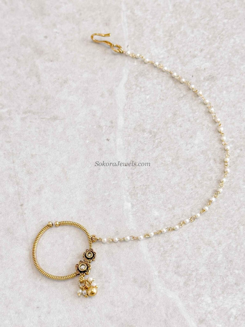Medium Bridal Nath with Floral Kundan Detail - SOKORA JEWELSMedium Bridal Nath with Floral Kundan Detail