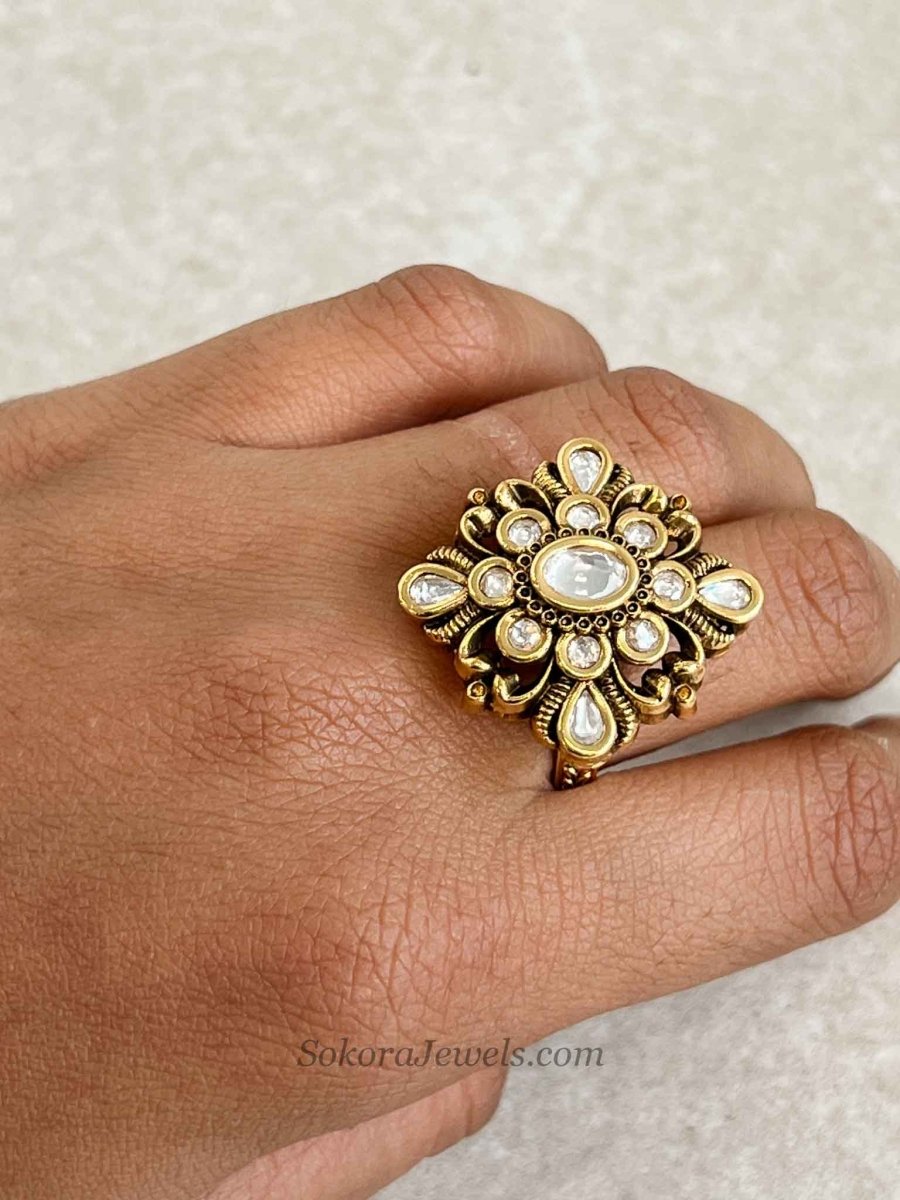 Medium Floral Kundan Ring - SOKORA JEWELSMedium Floral Kundan RingRING