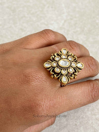 Medium Floral Kundan Ring - SOKORA JEWELSMedium Floral Kundan RingRING