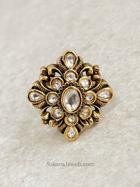 Medium Floral Kundan Ring - SOKORA JEWELSMedium Floral Kundan RingRING