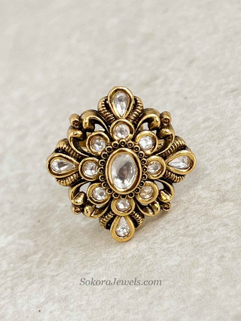 Medium Floral Kundan Ring - SOKORA JEWELSMedium Floral Kundan RingRING