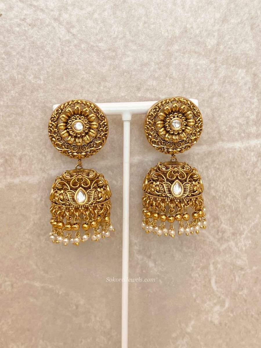 Medium Gold plated Kundan Jhumka Earrings - SOKORA JEWELSMedium Gold plated Kundan Jhumka Earrings