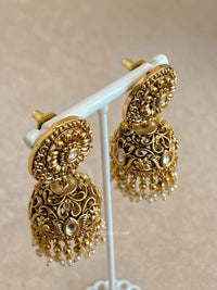 Medium Gold plated Kundan Jhumka Earrings - SOKORA JEWELSMedium Gold plated Kundan Jhumka Earrings