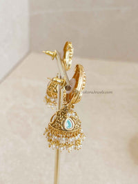 Medium Kundan & Gold Plated Jhumka Earrings - SOKORA JEWELSMedium Kundan & Gold Plated Jhumka Earrings
