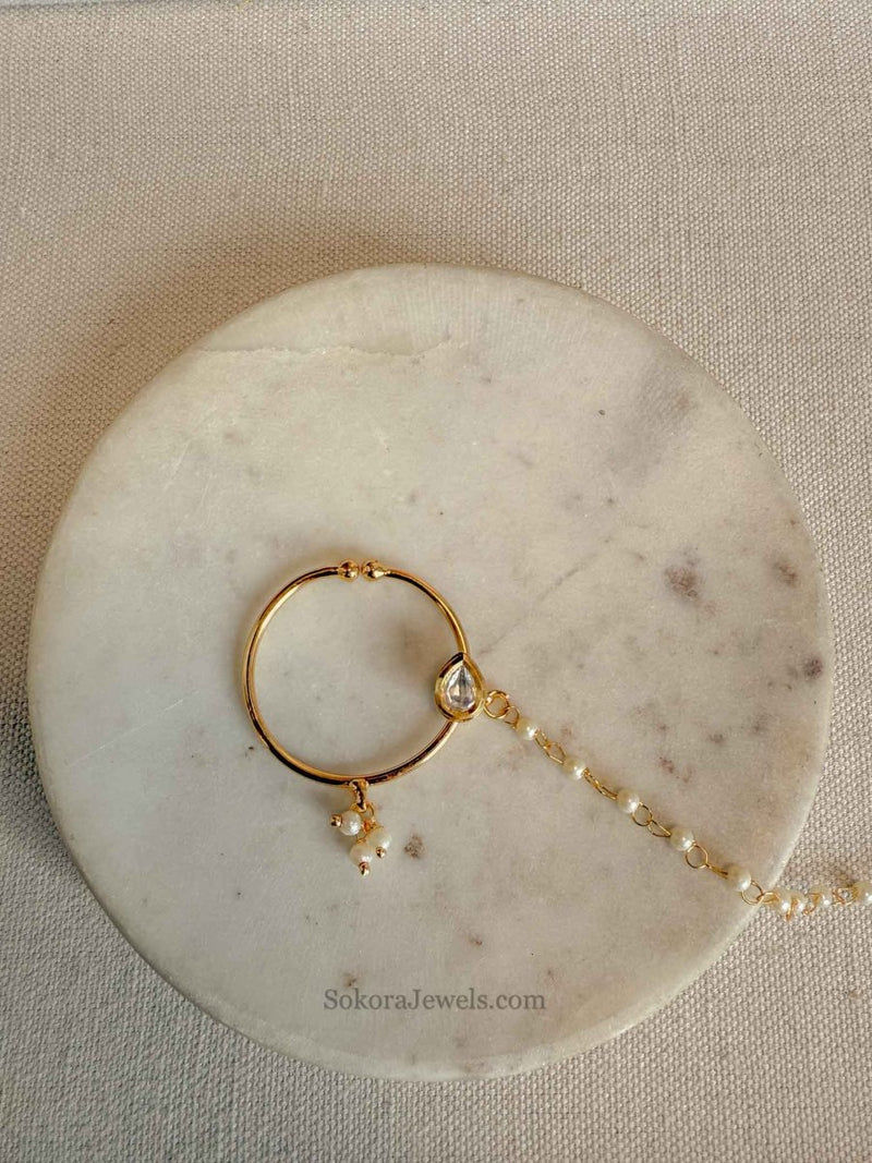 Medium Kundan Nose Ring in Bright Gold - Slide Type - SOKORA JEWELSMedium Kundan Nose Ring in Bright Gold - Slide Type