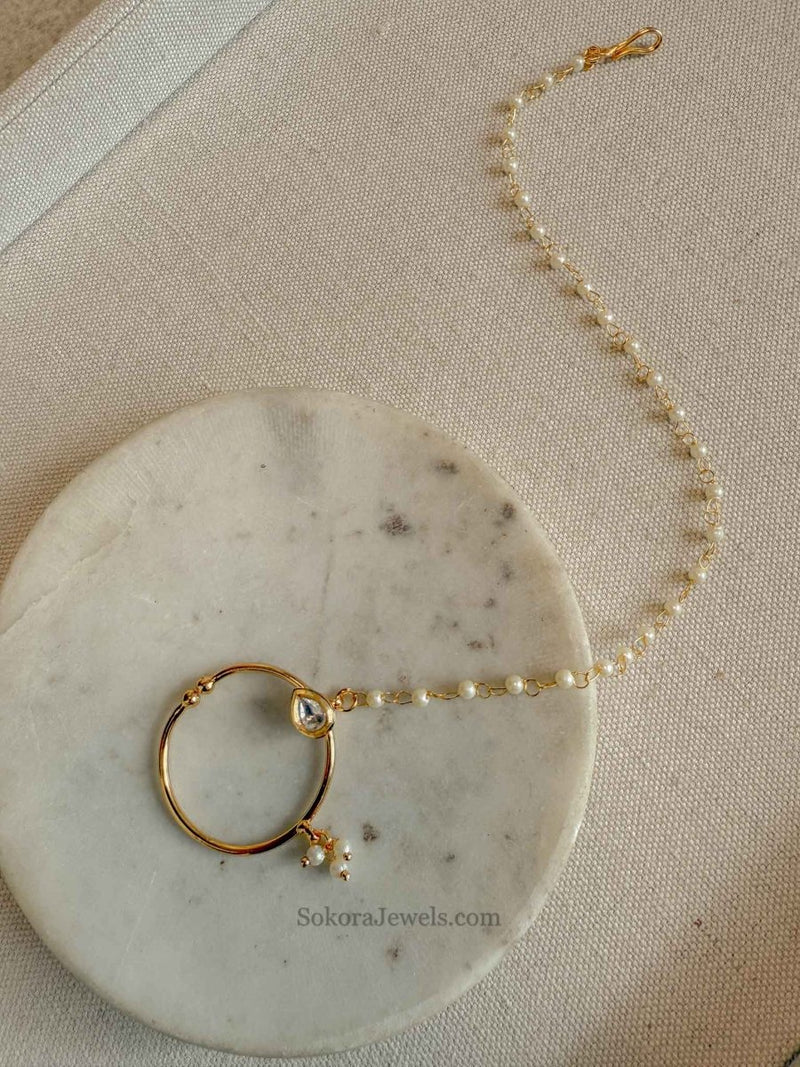 Medium Kundan Nose Ring in Bright Gold - Slide Type - SOKORA JEWELSMedium Kundan Nose Ring in Bright Gold - Slide Type