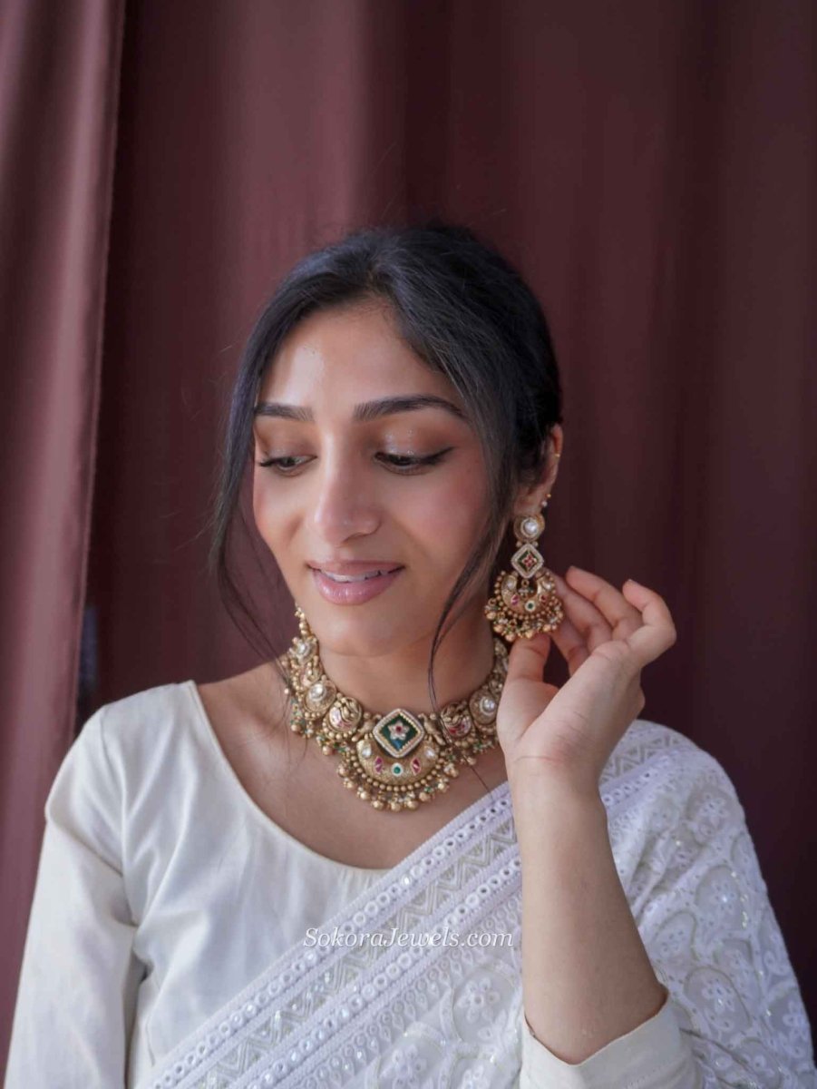 Mehak Emerald & Bird Motif Heritage Choker Set – Kundan & Ruby - SOKORA JEWELSMehak Emerald & Bird Motif Heritage Choker Set – Kundan & Ruby