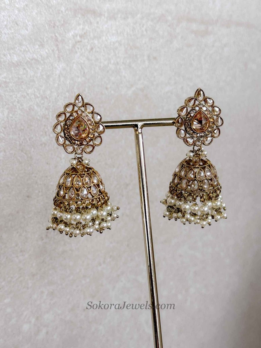 Mehnaaz Pearl Drop Choker Set - Champagne - SOKORA JEWELSMehnaaz Pearl Drop Choker Set - Champagne