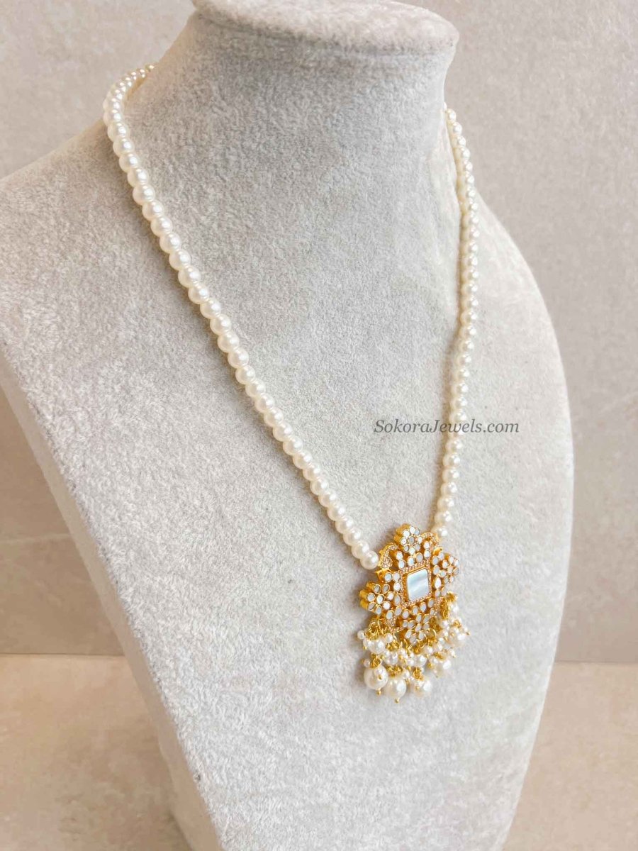 Midi Mother of Pearl Pendant Necklace - SOKORA JEWELSMidi Mother of Pearl Pendant Necklace