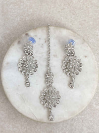 Mital Small Silver Earring & Tikka set - SOKORA JEWELSMital Small Silver Earring & Tikka set