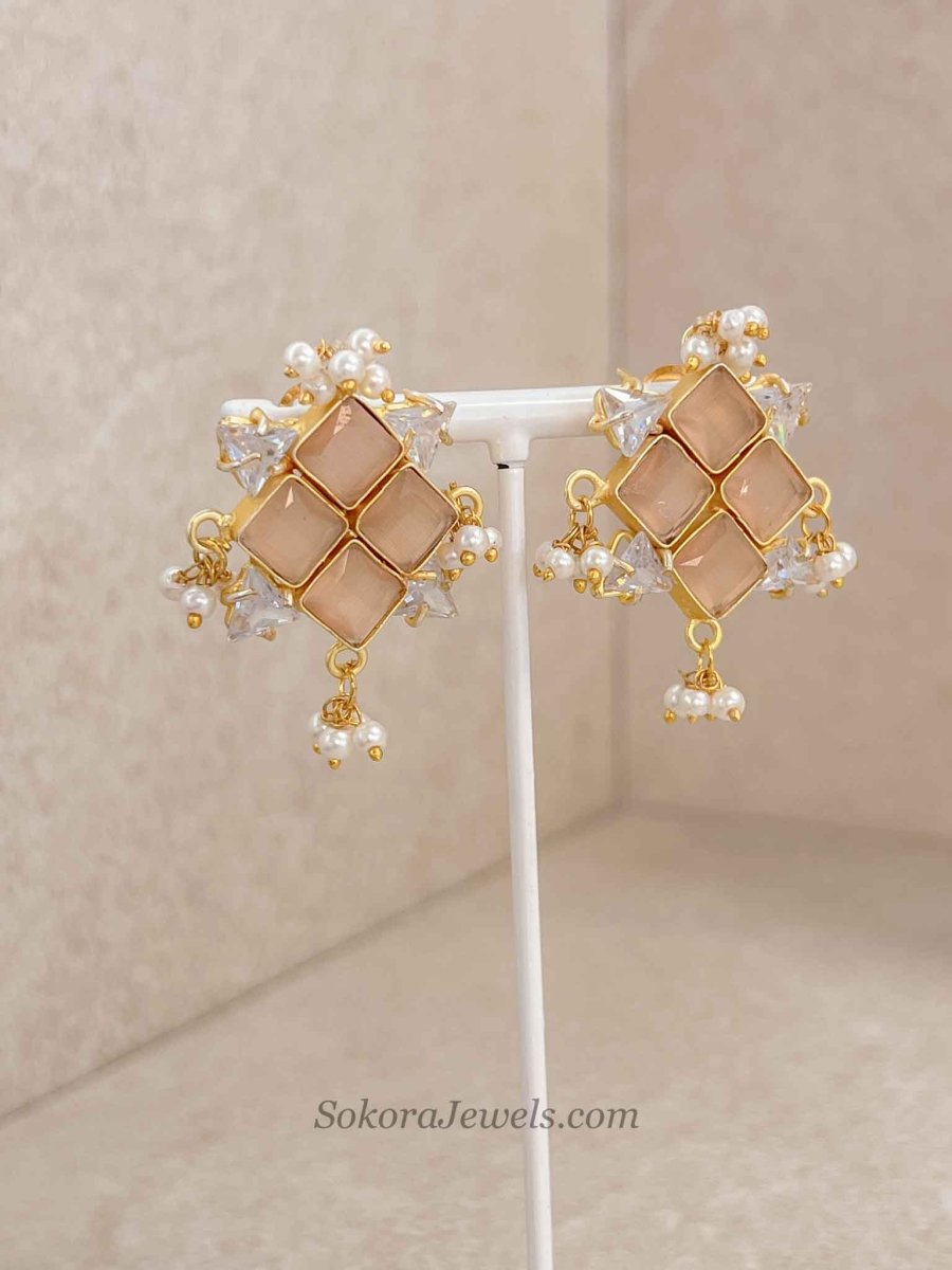Modern Blossom Gemstone & Pearl Necklace Sets - SOKORA JEWELSModern Blossom Gemstone & Pearl Necklace Sets