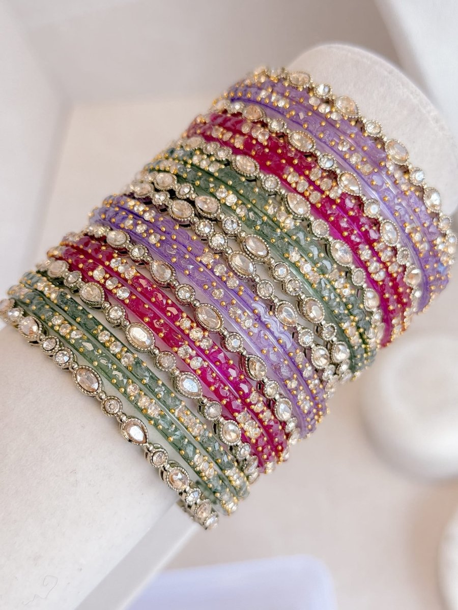 Multicolour Glass Bangle set in size 2.6 - SOKORA JEWELSMulticolour Glass Bangle set in size 2.6BANGLES