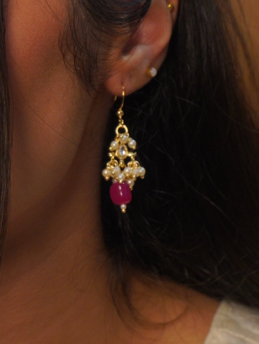 Naila Mini Pearly Drop Earrings - SOKORA JEWELSNaila Mini Pearly Drop Earringsstuds and tops