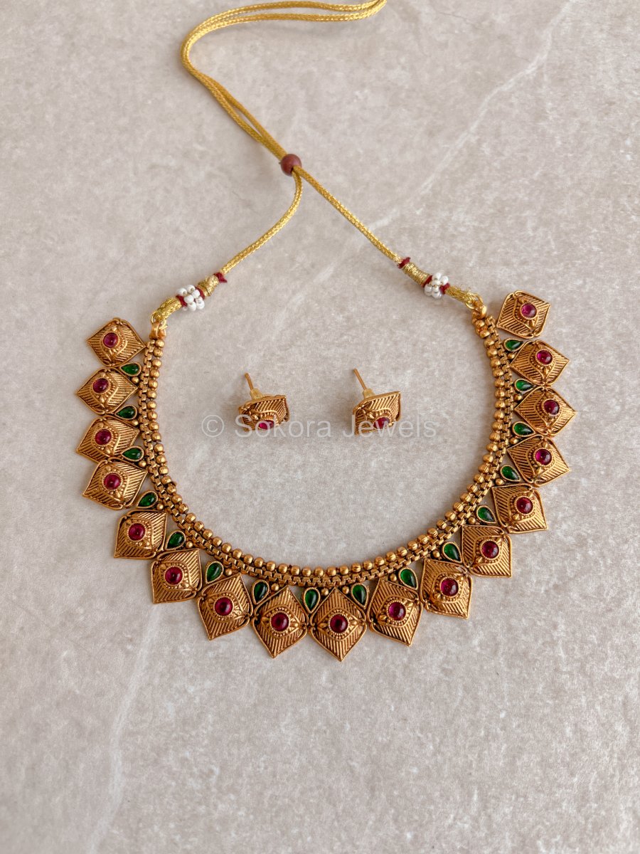 Najia small Temple Gold Set - Multicolour - SOKORA JEWELSNajia small Temple Gold Set - Multicolour