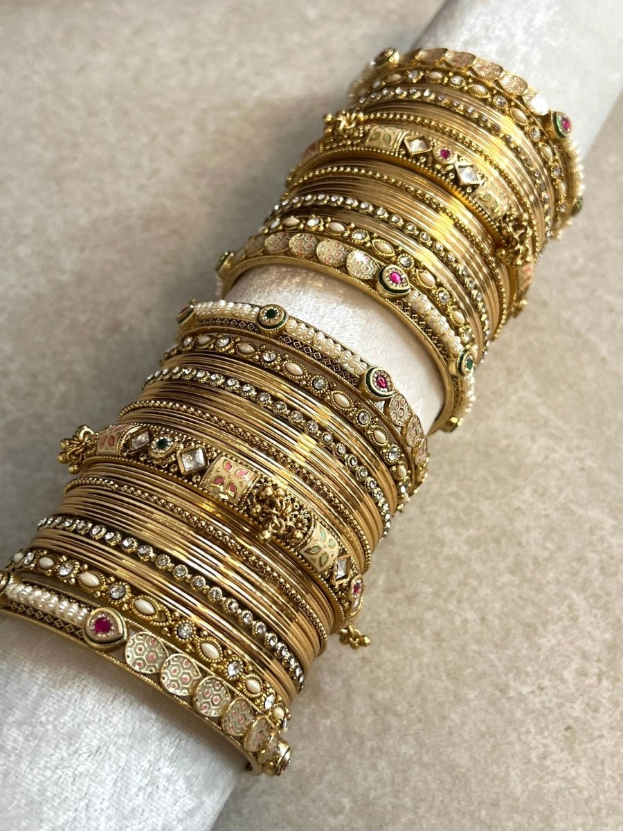 Nanditha Luxury Bangle stack - Gold - SOKORA JEWELSNanditha Luxury Bangle stack - GoldBANGLES