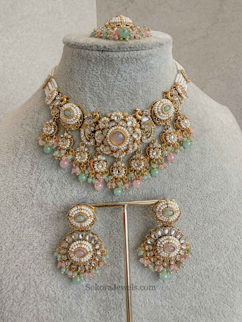 Narinder Faux Kundan Choker Sets - SOKORA JEWELSNarinder Faux Kundan Choker Sets