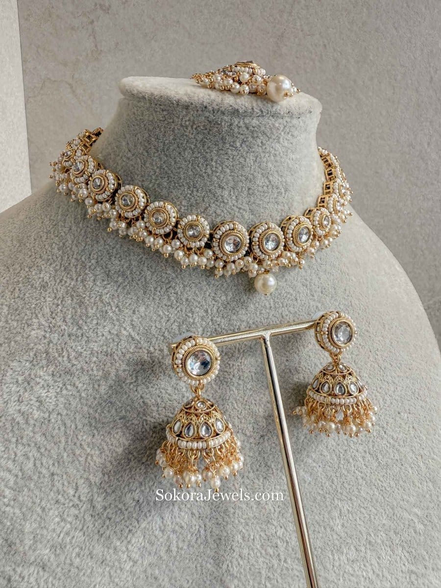 Nerisha Faux Kundan Set - Pearl - SOKORA JEWELSNerisha Faux Kundan Set - PearlNECKLACE SETS