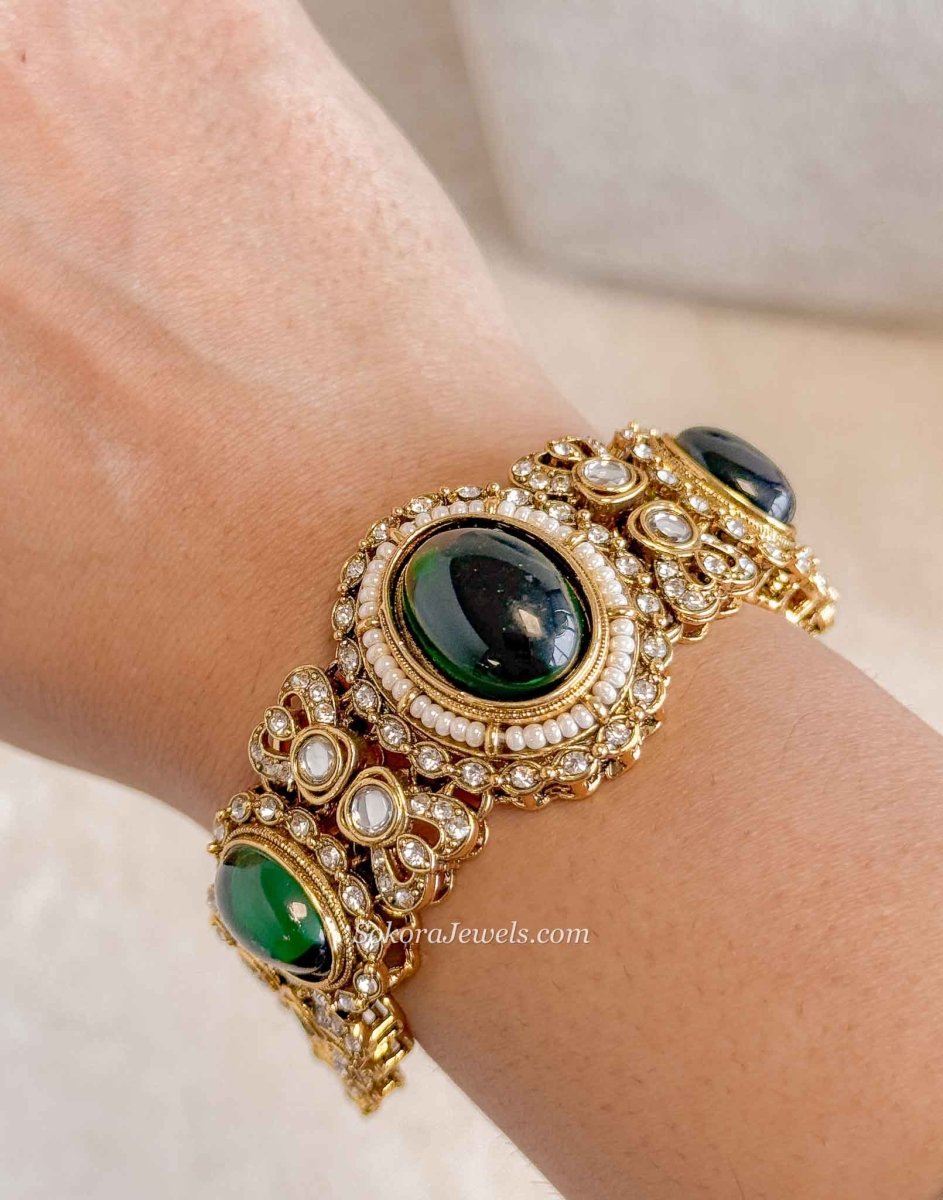 Oval Gem Kundan Bracelet - SOKORA JEWELSOval Gem Kundan Bracelet