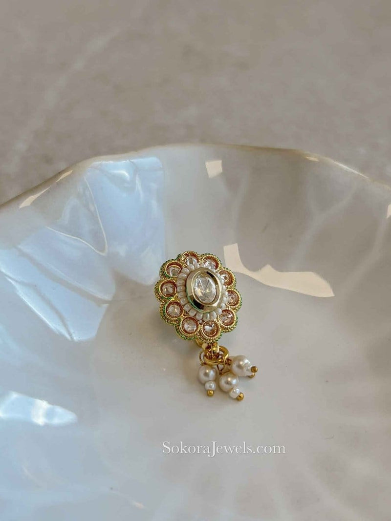 Oval Kundan Gem Nose ring - Slide type - SOKORA JEWELSOval Kundan Gem Nose ring - Slide type