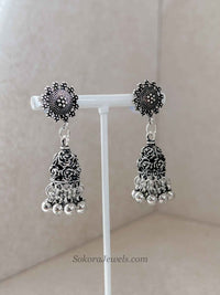Oxidised Mirrored Silver Floral Necklace set - SOKORA JEWELSOxidised Mirrored Silver Floral Necklace set