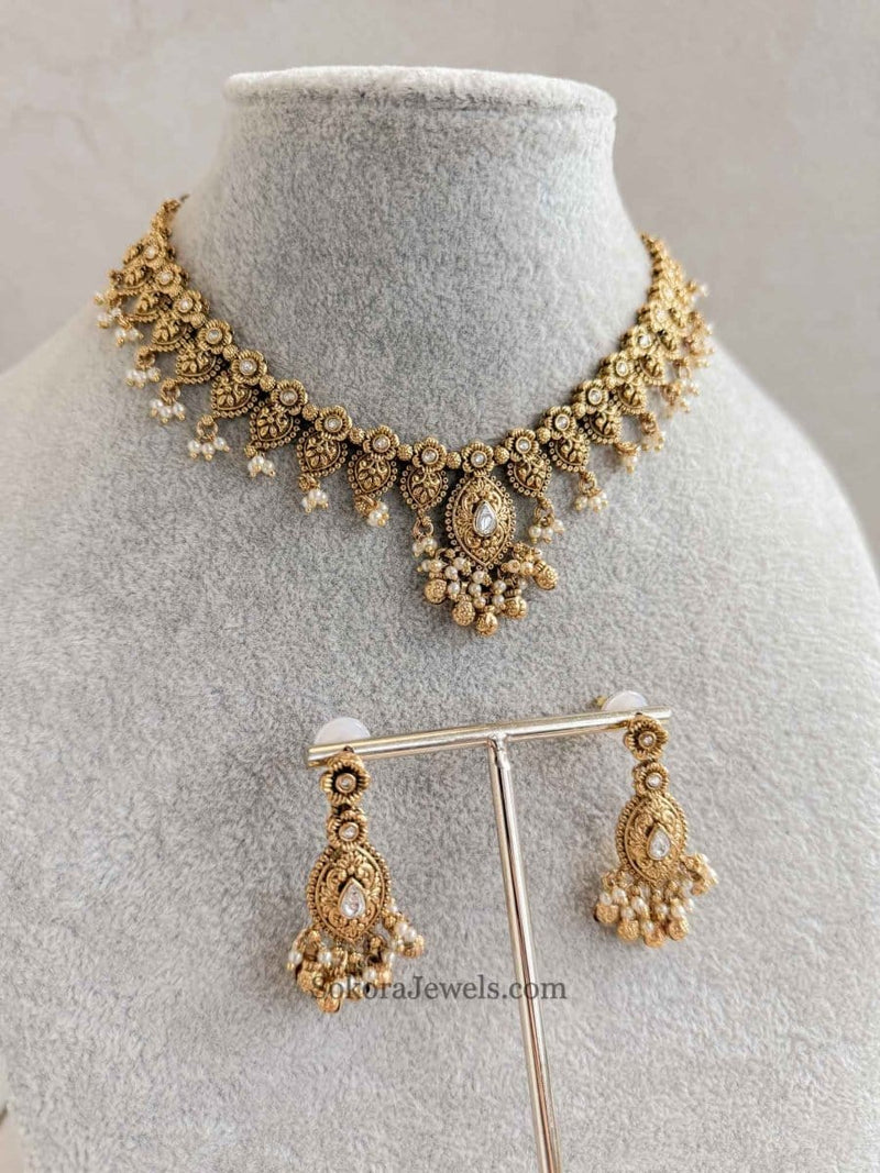 Pallavi Kundan set - SOKORA JEWELSPallavi Kundan set