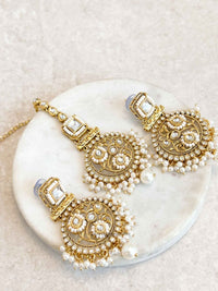 Pearly Earring & Tikka set - SOKORA JEWELSPearly Earring & Tikka set