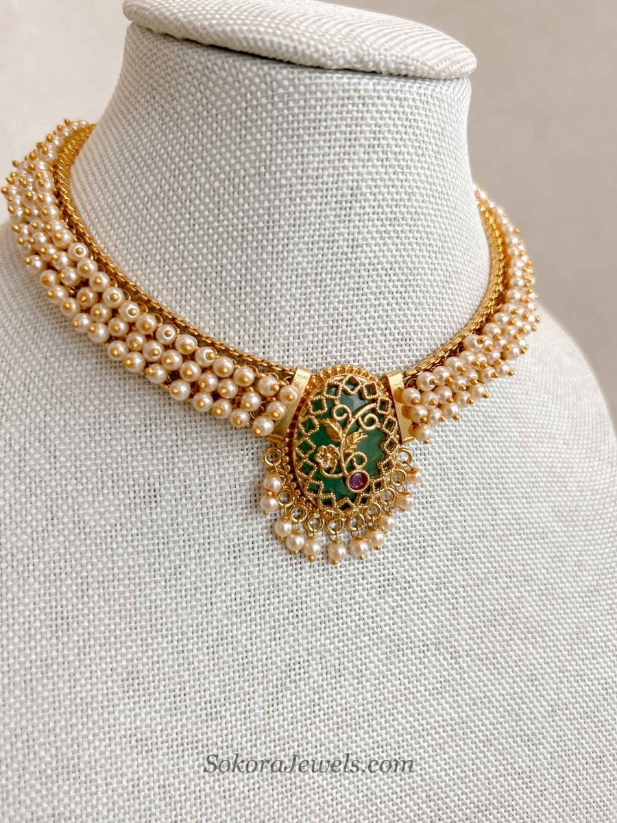Pearly Green & Ruby Motif Choker set - SOKORA JEWELSPearly Green & Ruby Motif Choker setNECKLACE SETS
