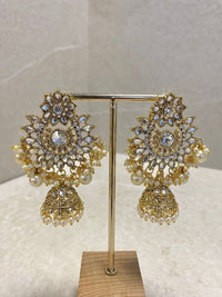 Pearly Jhumka Earrings - SOKORA JEWELSPearly Jhumka Earrings