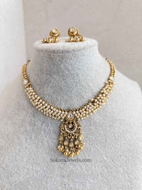 Pearly Kundan Pendant set - SOKORA JEWELSPearly Kundan Pendant set