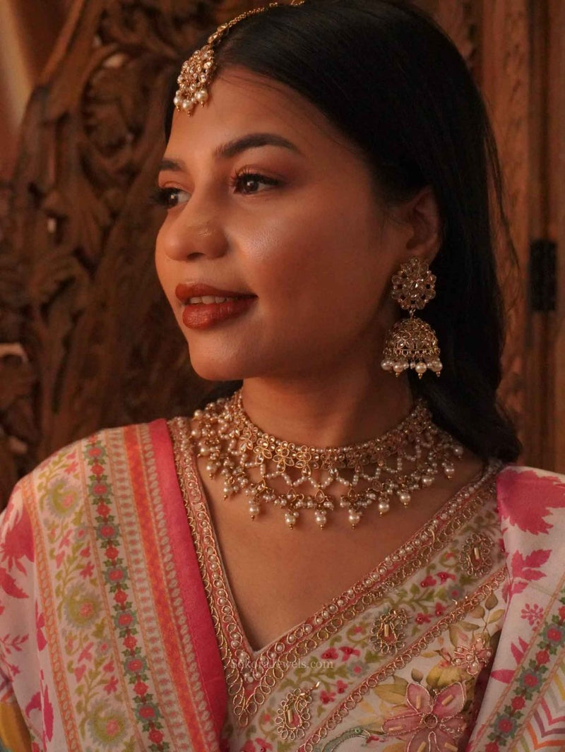 Poonam Choker Set - Golden - SOKORA JEWELSPoonam Choker Set - Golden