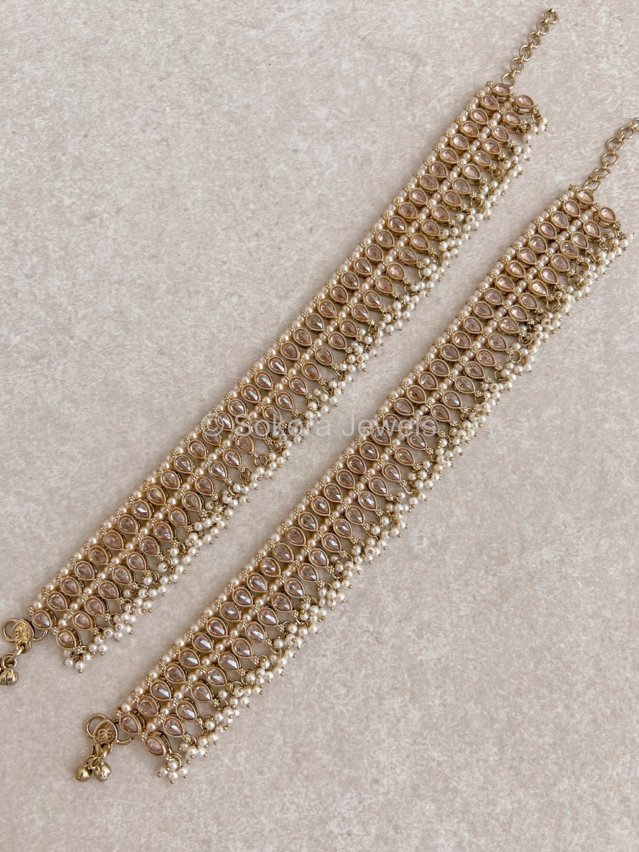 Priya Antique Gold Anklets - SOKORA JEWELSPriya Antique Gold Anklets