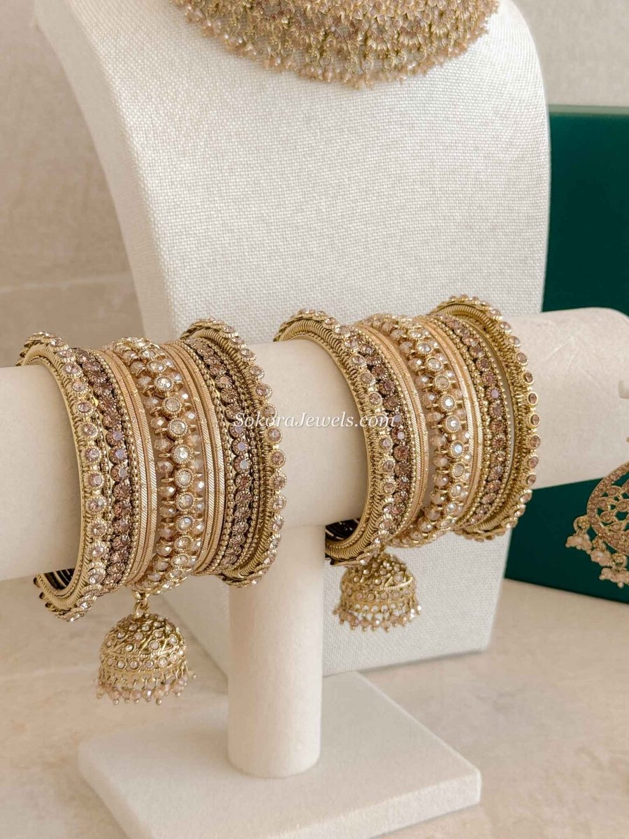 Priyansha 4 Piece Jewelry Set Box - Golden - SOKORA JEWELSPriyansha 4 Piece Jewelry Set Box - Golden