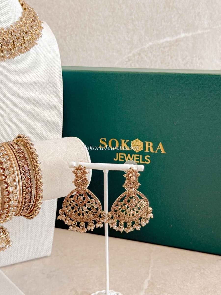 Priyansha 4 Piece Jewelry Set Box - Golden - SOKORA JEWELSPriyansha 4 Piece Jewelry Set Box - Golden