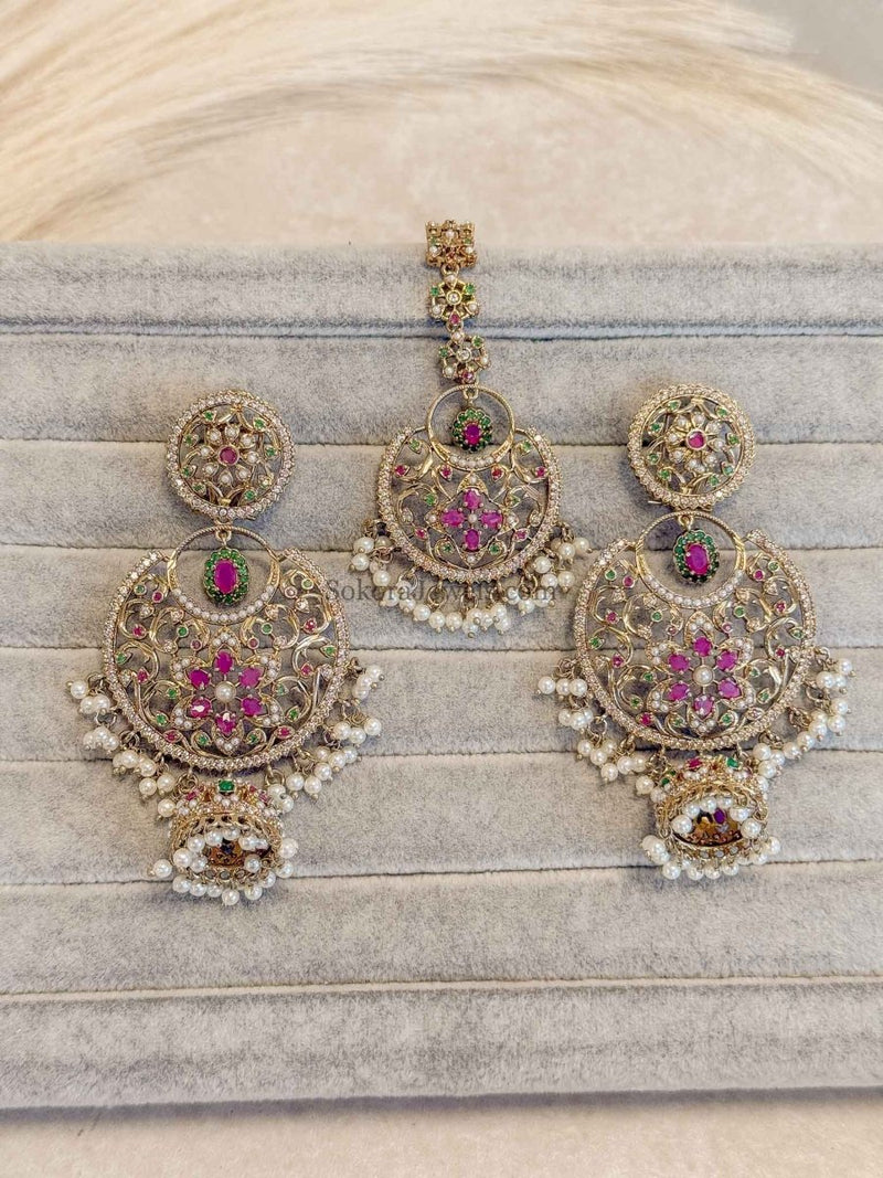 Raniya Regal Mughal - Style Earring &amp; Tikka Set - SOKORA JEWELSRaniya Regal Mughal - Style Earring &amp; Tikka Set