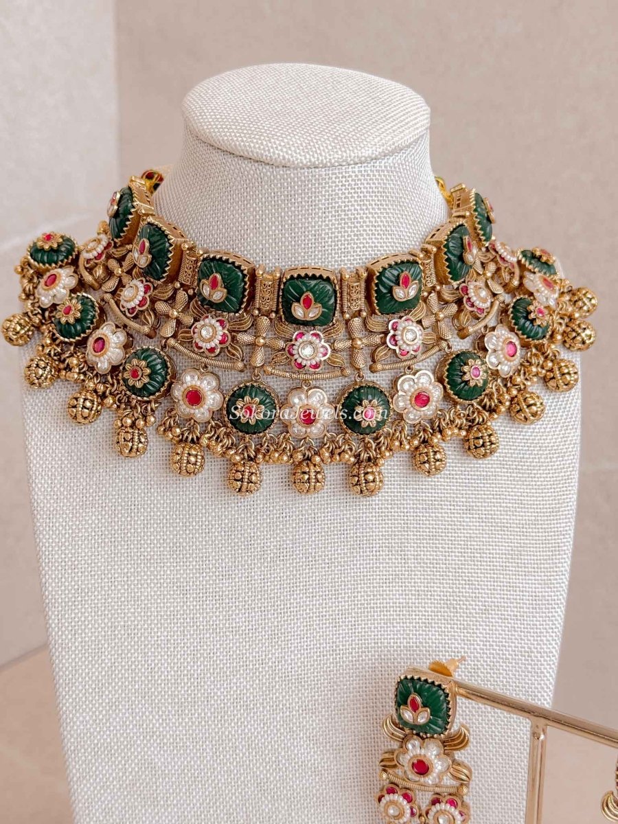 Royal Emerald & Ruby Kundan Heritage Choker Set - SOKORA JEWELSRoyal Emerald & Ruby Kundan Heritage Choker Set