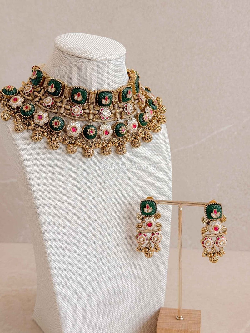 Royal Emerald & Ruby Kundan Heritage Choker Set - SOKORA JEWELSRoyal Emerald & Ruby Kundan Heritage Choker Set