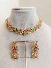 Ruby & Green Small Kundan set - SOKORA JEWELSRuby & Green Small Kundan set