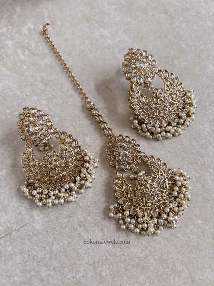 Seema Large Earring and Tikka set - SOKORA JEWELSSeema Large Earring and Tikka set