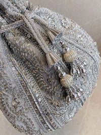 Sequin & Thread Detail Potli Bag - 2 Colour Options - SOKORA JEWELSSequin & Thread Detail Potli Bag - 2 Colour Options
