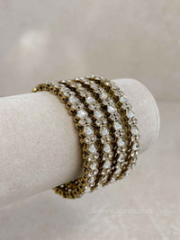 Set of 4 Antique Kundan Bangles - SOKORA JEWELSSet of 4 Antique Kundan BanglesBANGLES
