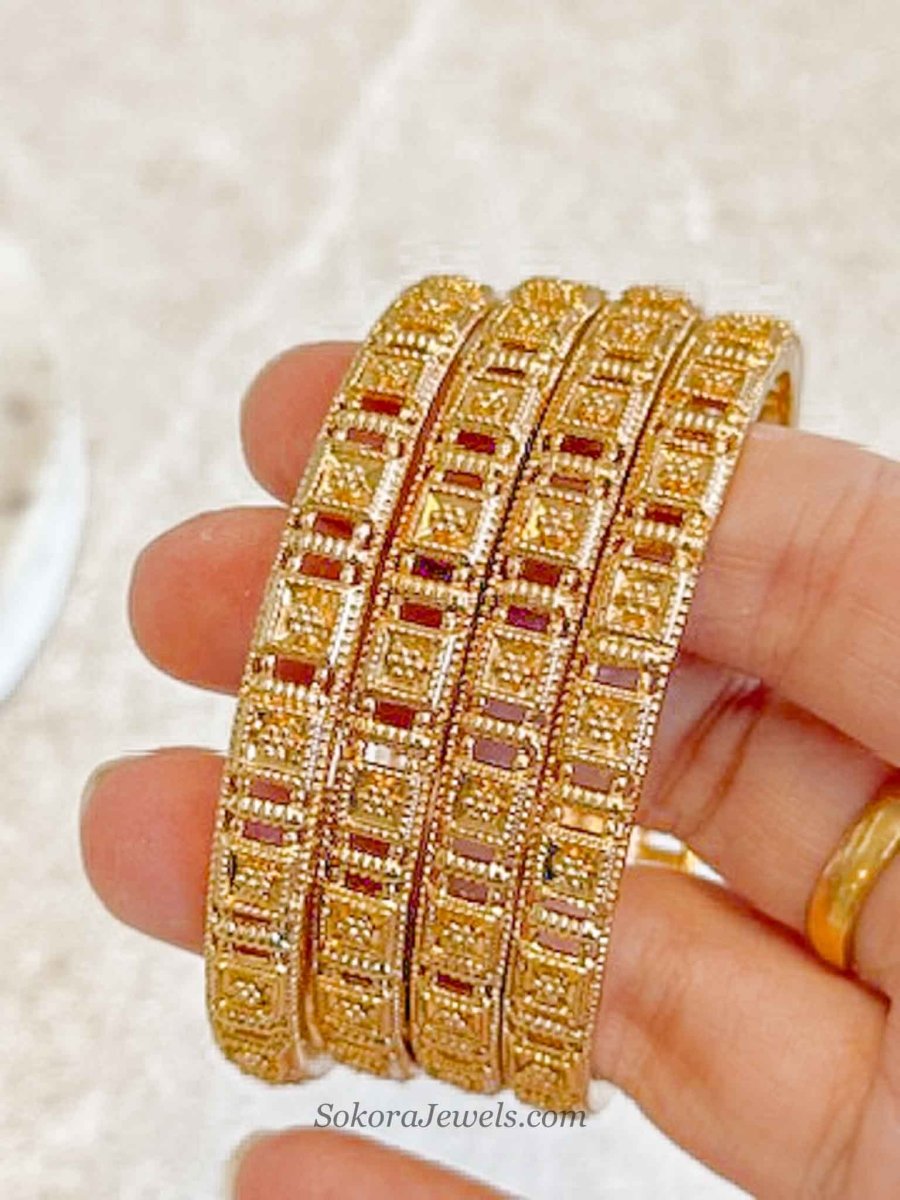 Set of 4 Square Detail Gold Bangles - SOKORA JEWELSSet of 4 Square Detail Gold BanglesBANGLES