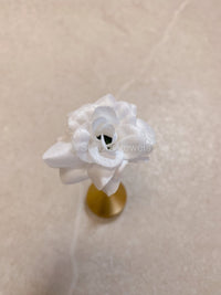 Set of 5 White Flower Hair Pins - SOKORA JEWELSSet of 5 White Flower Hair Pins