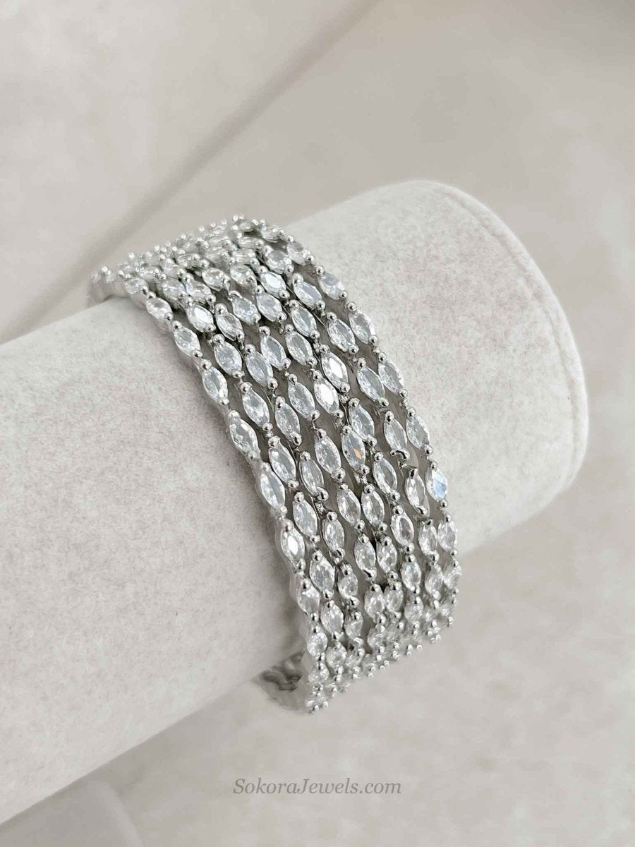 Set of 8 Crystal Bangles- Gold/ Silver - SOKORA JEWELSSet of 8 Crystal Bangles- Gold/ SilverBANGLES