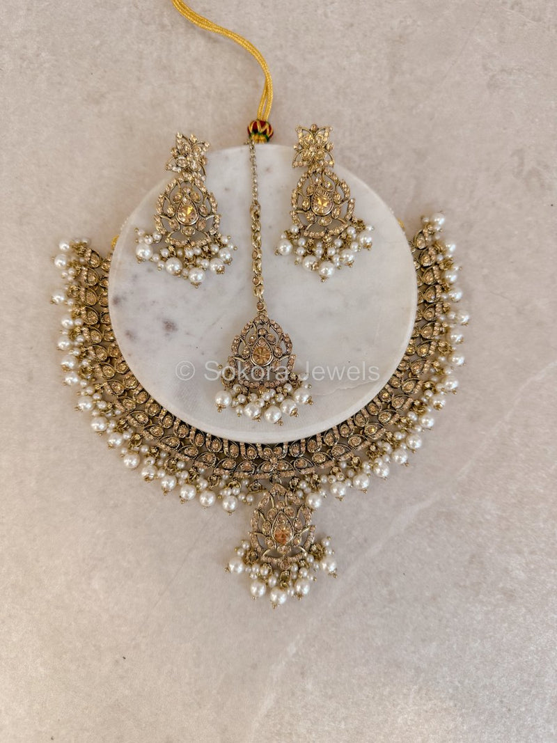 Shona Antique Gold Pendant Set - Pearl - SOKORA JEWELSShona Antique Gold Pendant Set - Pearl