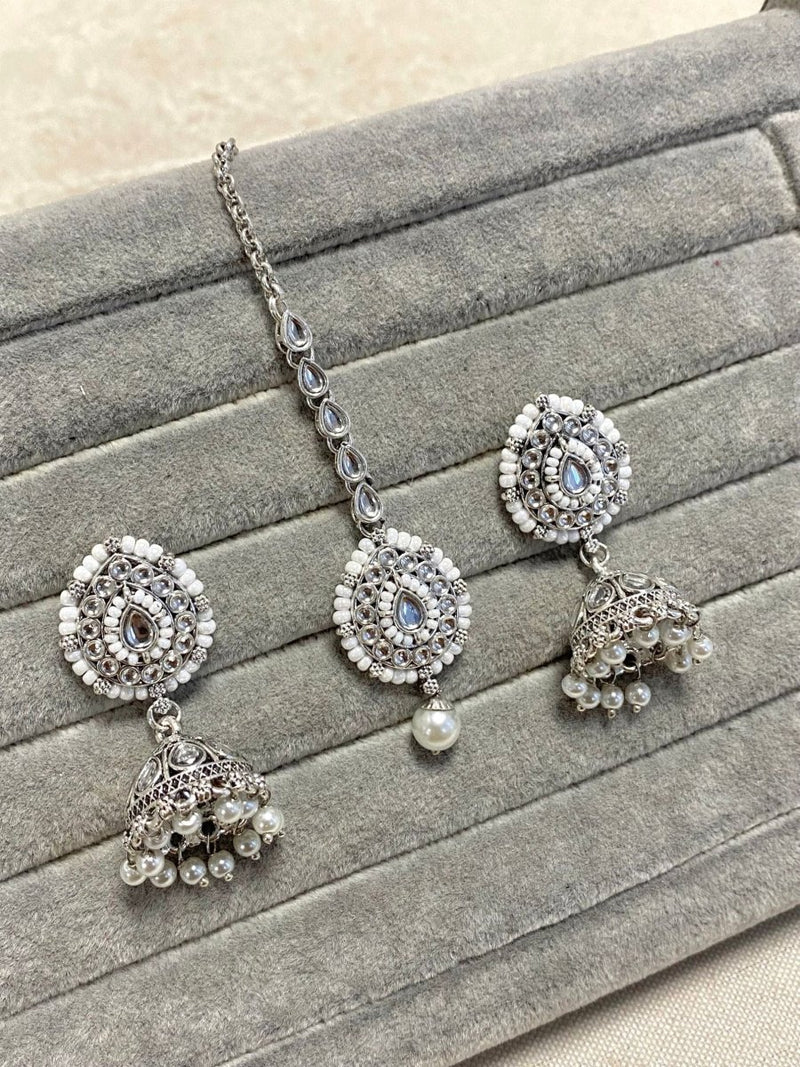 Silver Earrings and Tikka set - SOKORA JEWELSSilver Earrings and Tikka set